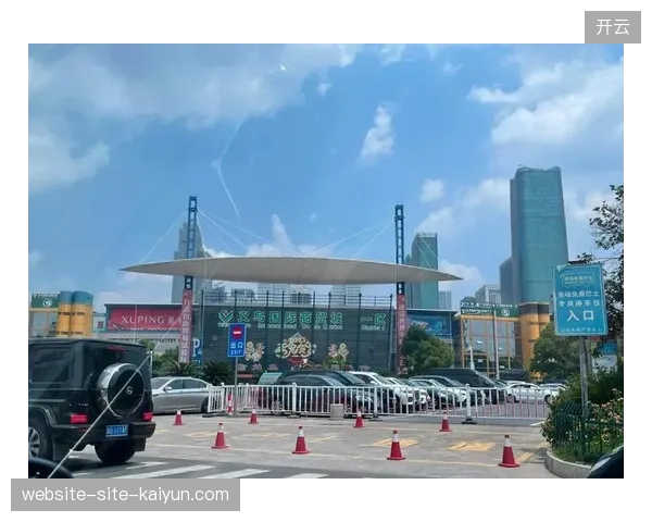 义乌小商品城海运干线延伸至欧洲腹地，接管百货出海流转
